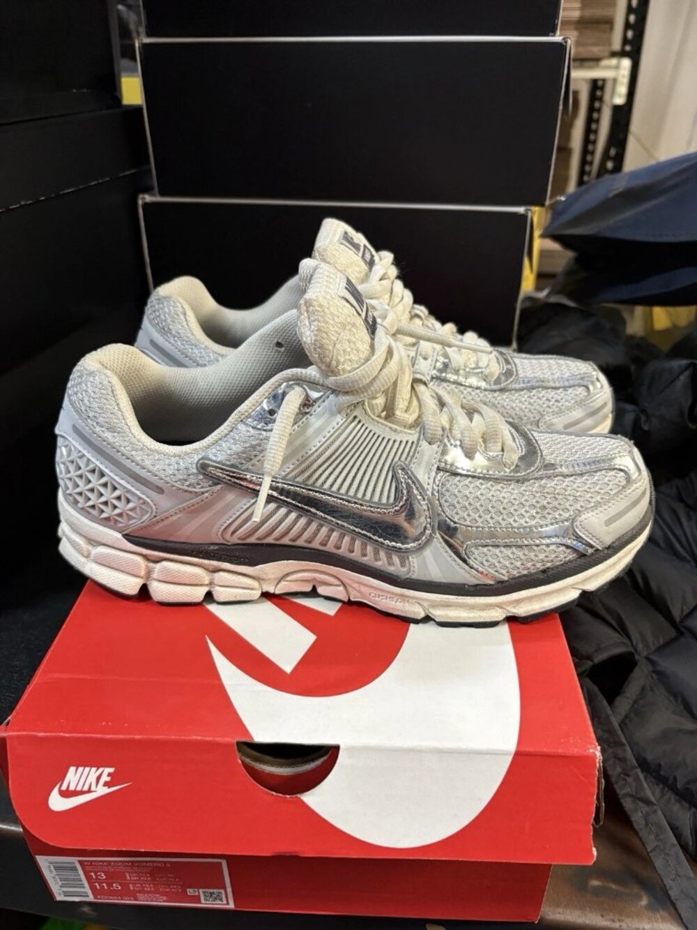 WORN Wmns Nike Zoom Come to 5 Photon Dust FD0884-025 Size 13w/11.5m WITH BOX